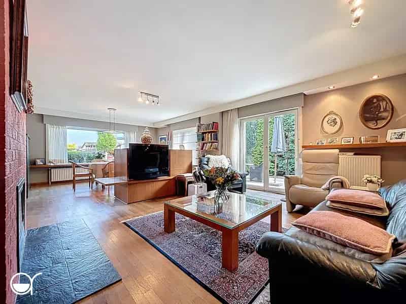 Bungalow te huur Vosselare: 3 slaapkamers, tuin en 2 garages