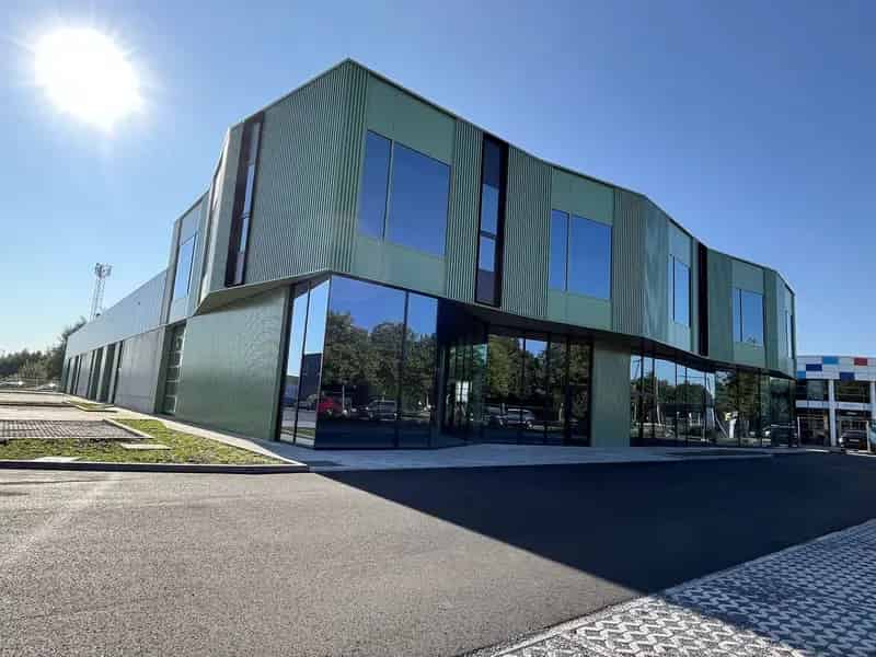 237m² Bedrijfshal te Huur