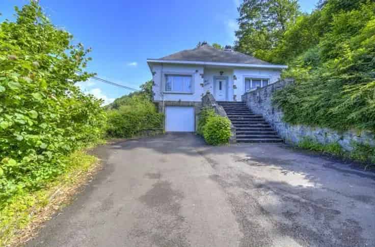 Huis Te Koop Aywaille: Bel-Etage 4 slaapkamers te renoveren