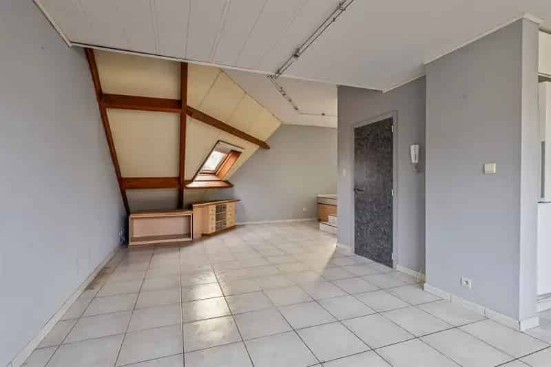 Appartement te huur Edegem 2 slaapkamers te renoveren