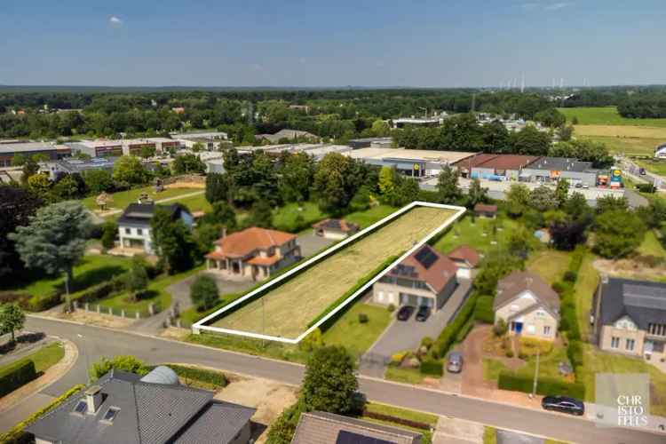 Rustig gelegen bouwgrond voor open bebouwing op een perceel van 1.920m²!