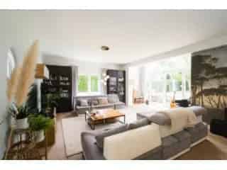 Villa te koop Waterloo - Ruime woning met zwembad en sauna
