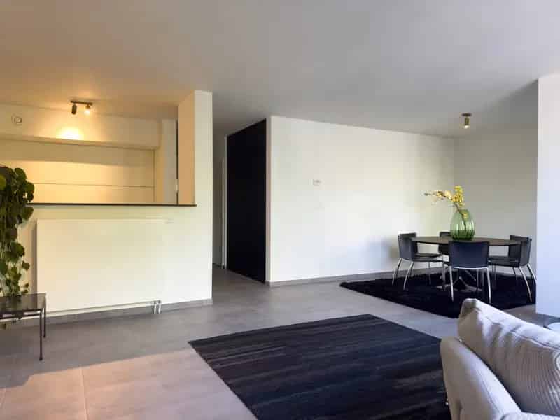 Appartement 94m2 te huur  Belgiëlei  Volledig gerenoveerd  Parking