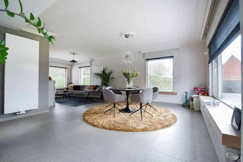 Villa te koop Oedelem: 4 slaapkamers, praktijkruimte, tuin