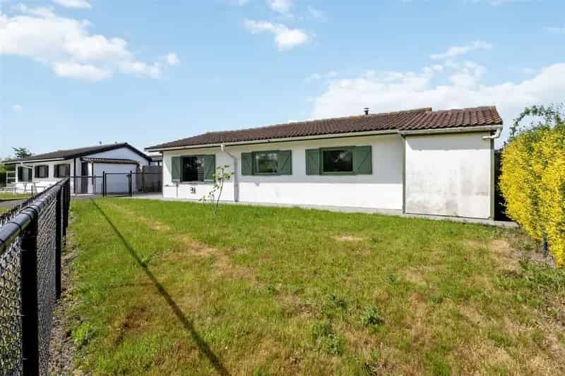 Zonnige Staanplaats Caravan Camper