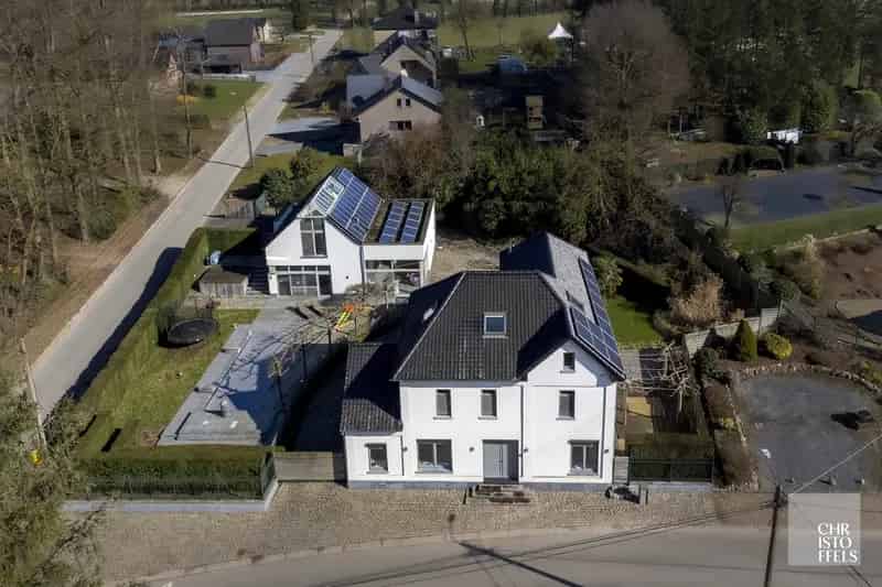 Huis te huur Opoeteren: Gerenoveerde villa met poolhouse en zwembad