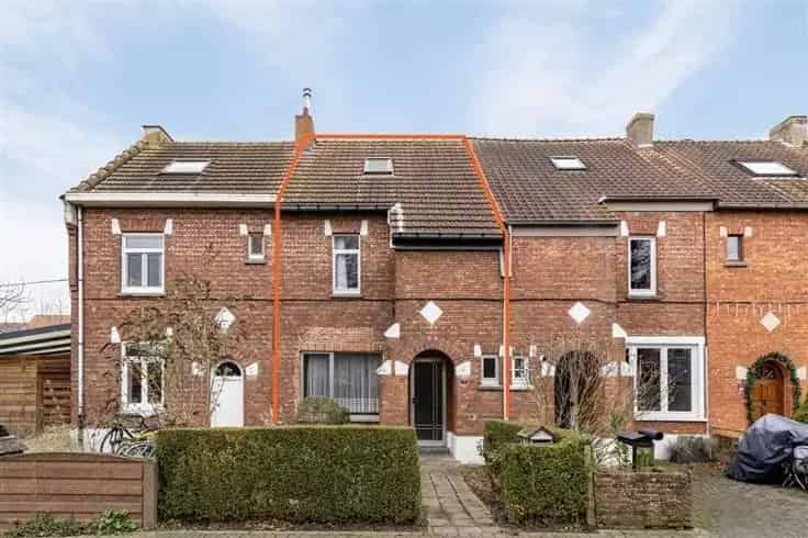 Huis Te Koop Mechelen: 3 slaapkamers, stadstuin