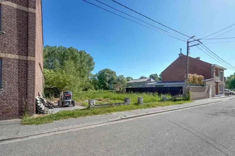 Bouwgrond Halfopen Woning Rustige Ligging