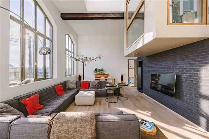 Huis Te Koop Goeferdinge: Landelijke Loft met Veldzicht