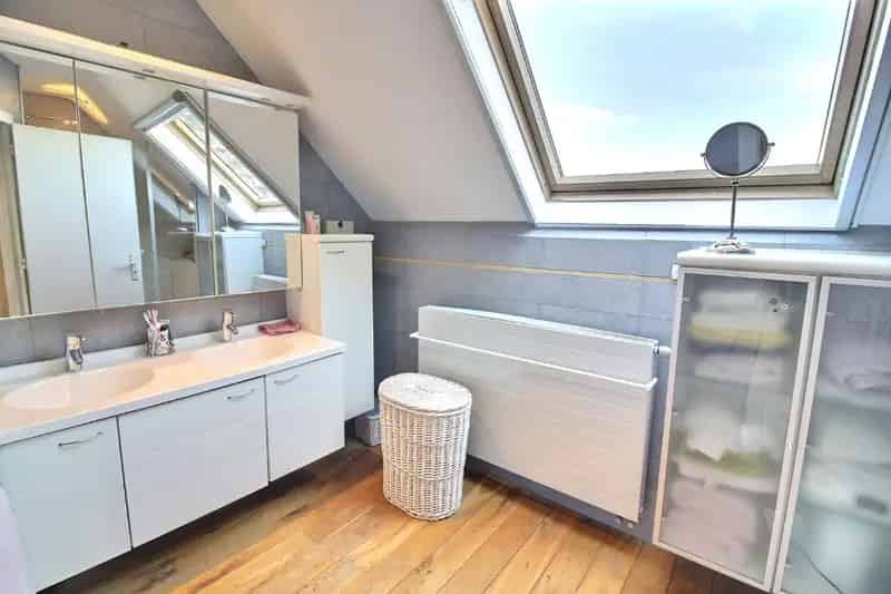 Duplex 135m² Thimister - Lichtrijk appartement met 2 slaapkamers en parking