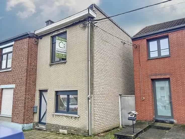 Te Koop: 2 Slaapkamers Huis met Grote Tuin