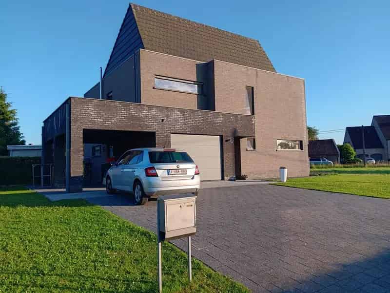 Vrijstaande woning te koop: Ruime gezinswoning met 4 slaapkamers en luxe keuken