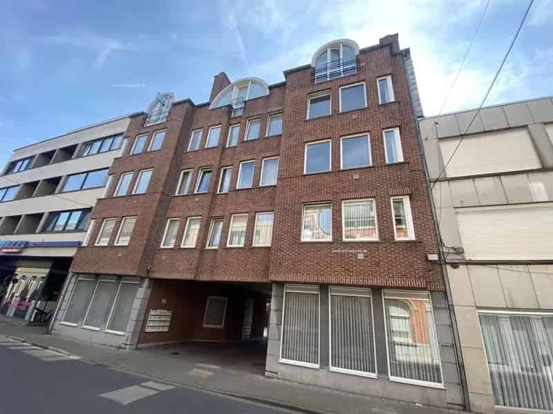 Appartementen Izegem Centrum: 8 Units met Garage - Ideaal voor Investering