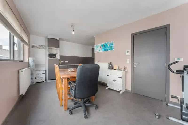 Stijlvolle Energiezuinige Woning met Garage in Roeselare Centrum