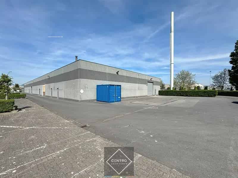 Handelspand te huur Oostende 1200m²