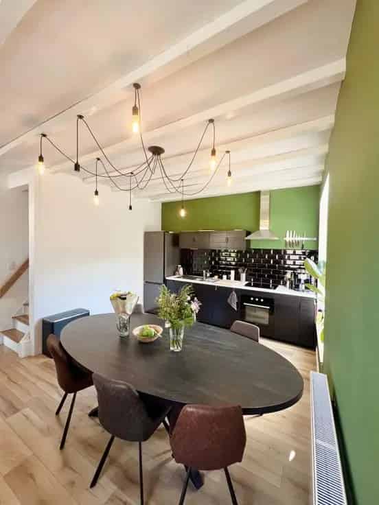 Huis Te Koop Vivegnis: Gerenoveerde 3 Slaapkamers, Tuin