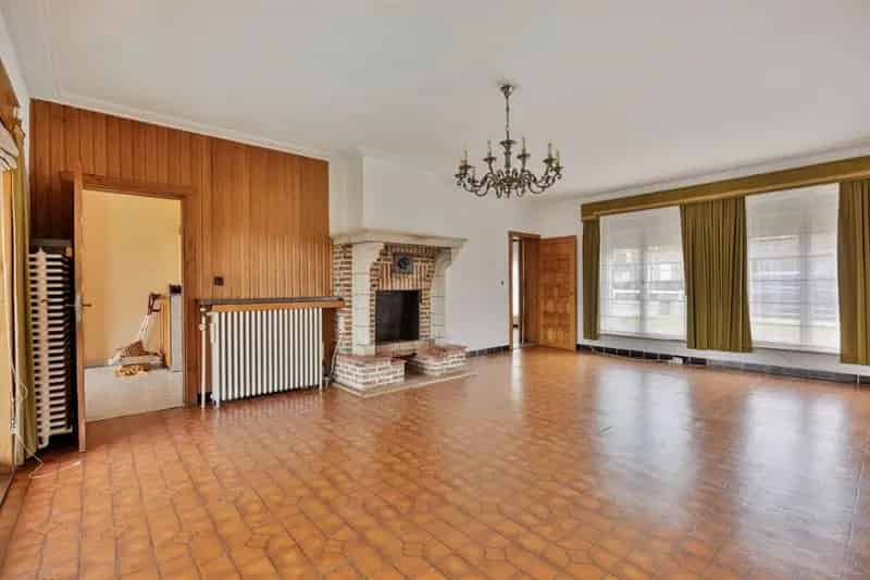 Vrijstaande Woning Holsbeek: 3 slaapkamers, Garage, 8a