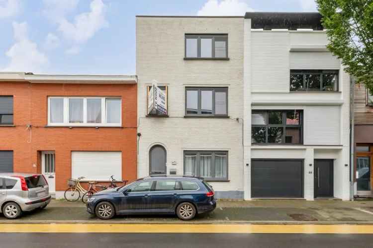 Energiezuinige woning met zonnepanelen, 4 slpk's & stadstuin.