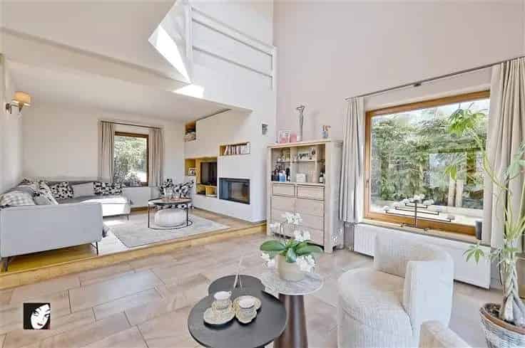 Villa Te Koop Ruime gezinswoning met tuin
