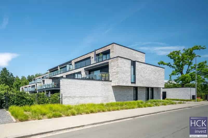 Luxueus Penthouse te Kruishoutem 109m2 30m2 Terras BEN Garage