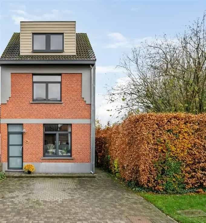 Huis Te Koop Brasschaat 4 slaapkamers Instapklaar