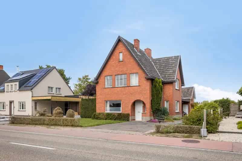 Charmante Gezinswoning Te Renoveren Alken