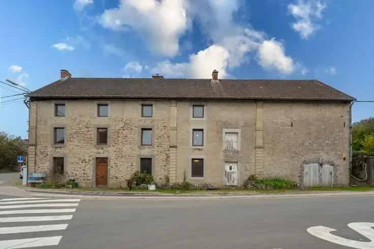 Huis Te Koop Renovatieproject 6 Slaapkamers 36ha Grond