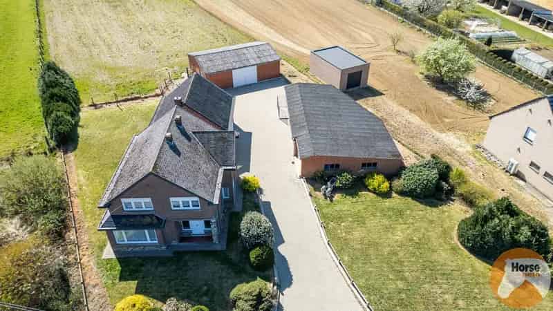 Aarschot Ruime woning met bijgebouwen 99a80ca