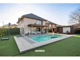 Luxueuze Villa te Koop Willebroek - Modern Comfort en Beveiliging