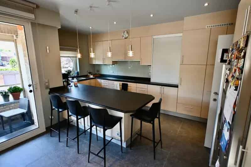 Huis te huur: Kangoeroewoning met studio, garage en tuin