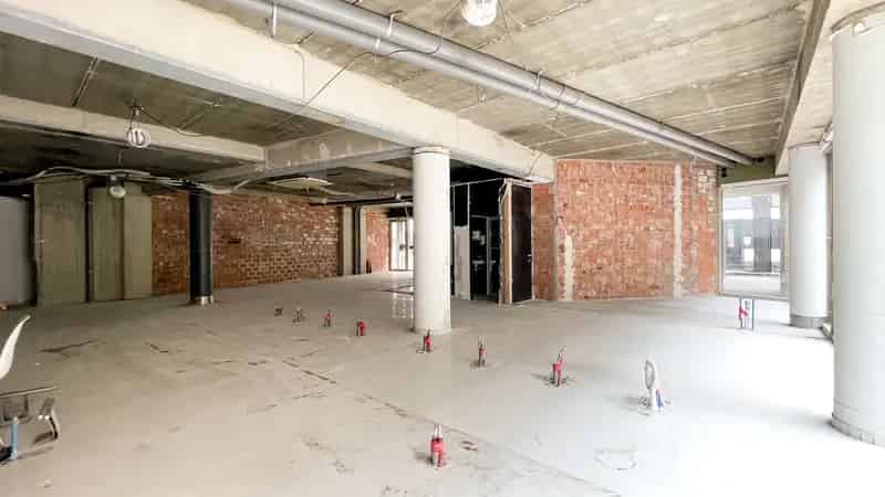 Commercieel Gelijkvloers 145m2 Nationalestraat