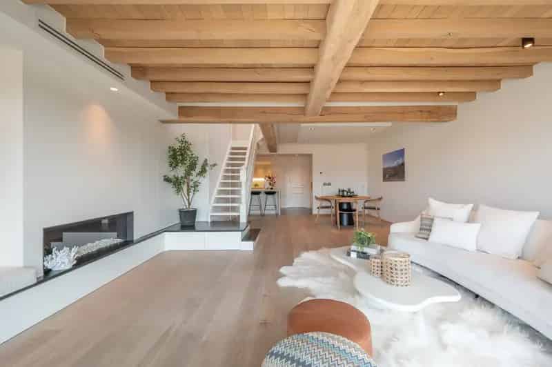 Duplex Appartement te Huur met Zeezicht en Terrassen