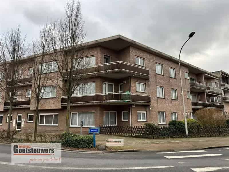 Appartement te huur 2 slaapkamers terras garage
