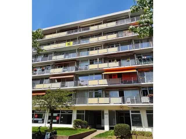 Appartement 2 slaapkamers 7 verdiepingen Lift 1975