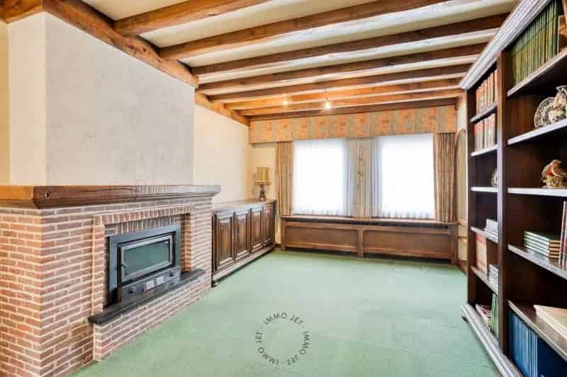 Halfopen Bebouwing 3 Slaapkamers Tuin Garage