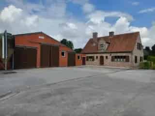 Boerderij te koop Givry - Grote hoeve met stal en bijgebouwen