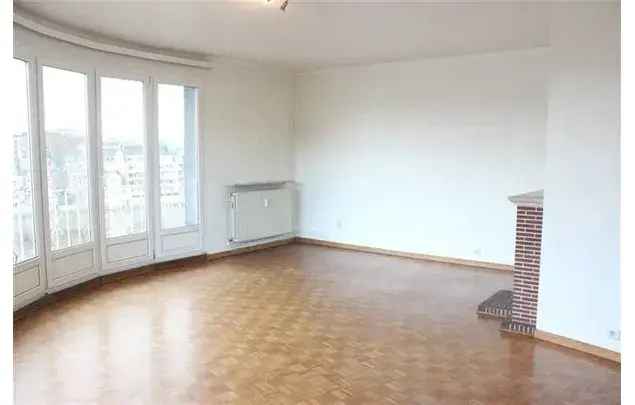 Huur 2 slaapkamer appartement van 105 m² in Namur