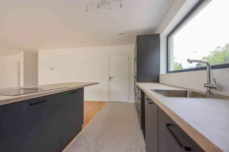 Volledig Gerenoveerde Villa 720m² Rustig Gelegen