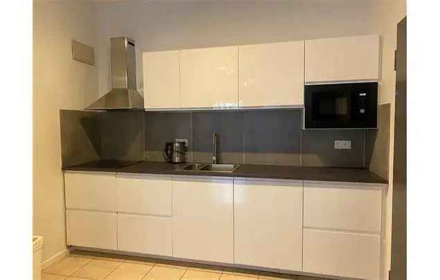 Huur 1 slaapkamer appartement van 67 m² in Antwerp