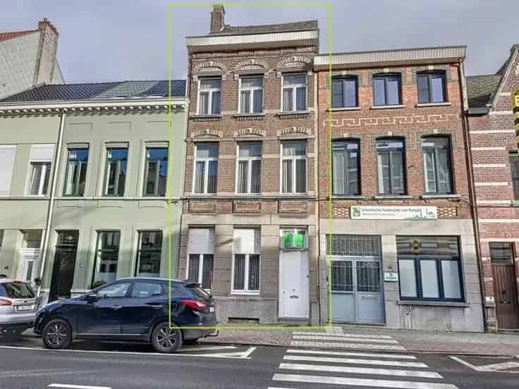 Herenwoning te renoveren 5 slaapkamers Lier