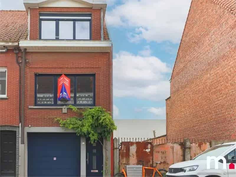 Huis te koop Kortrijk 3 slaapkamers garage terras