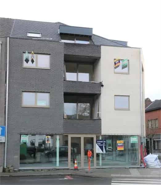 Handelspand te huur Aalst - Kantoorruimte 76m²
