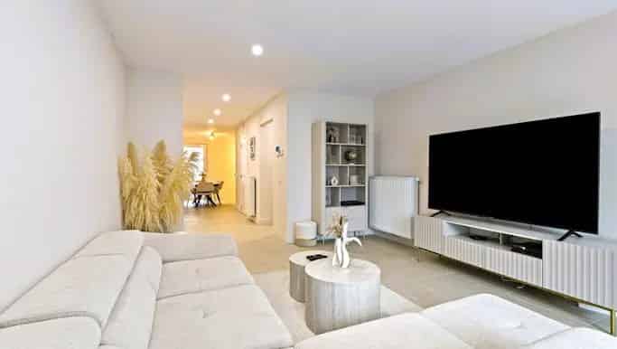 Gelijkvloers appartement Blankenberge 83m² + 40m² polyvalente ruimte