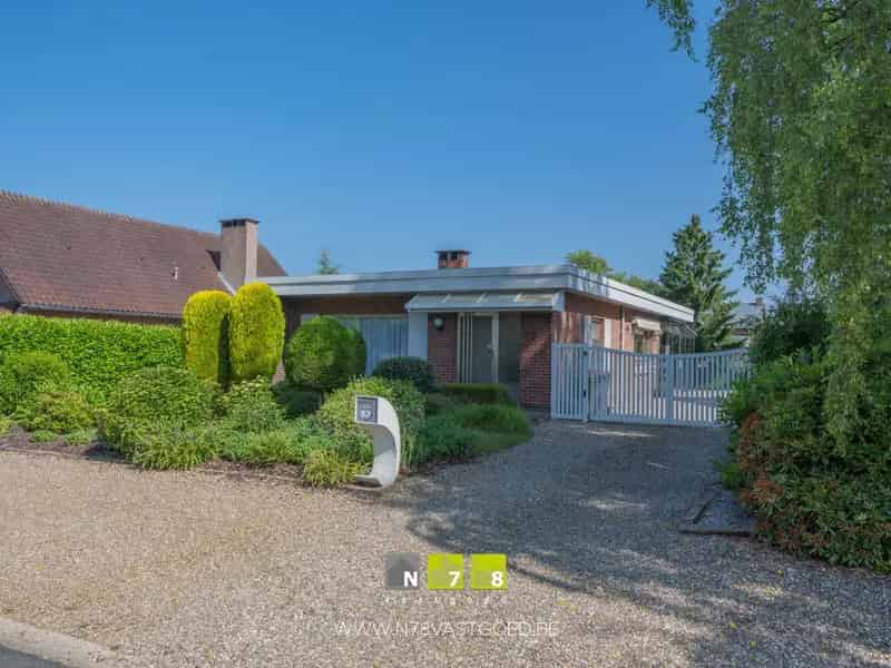 Huis te huur Lanklaar: Bungalow met 3 slaapkamers en dubbele garage