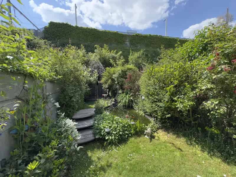 Huis te huur: 3-4 slaapkamers, tuin, groene omgeving