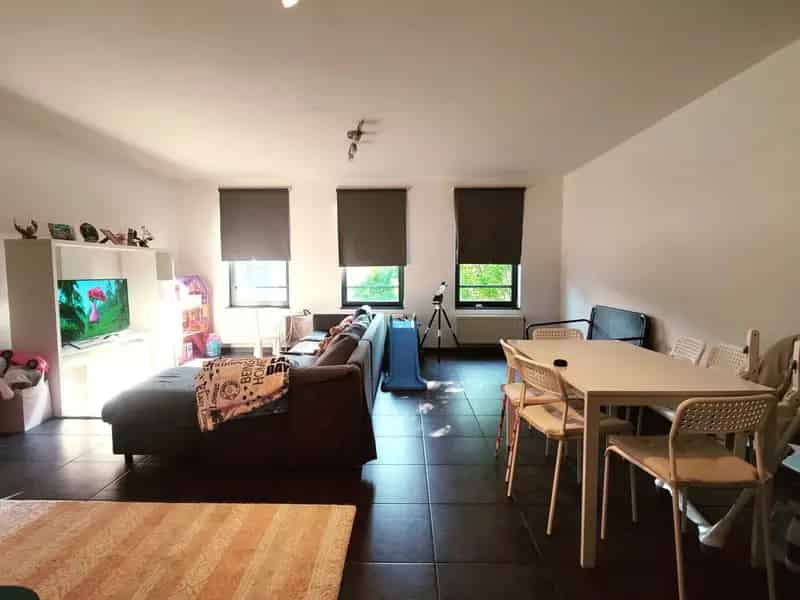 Appartement te huur Berchem 2 slaapkamers terras