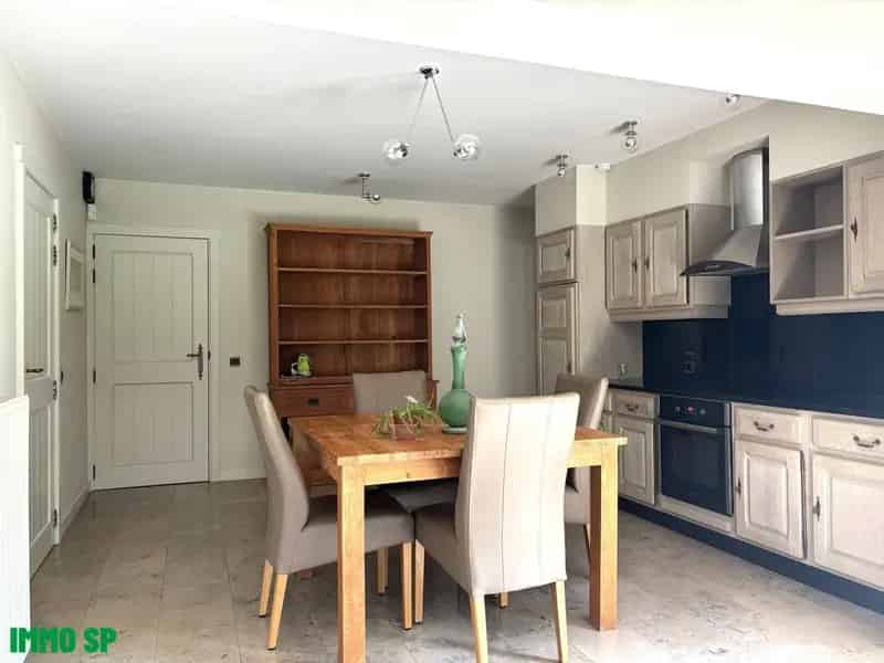 Huis te huur landelijke stijl grote tuin 4 slaapkamers