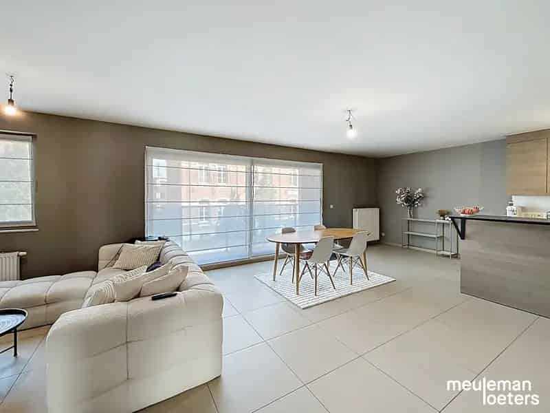 Appartement te huur 3 slaapkamers balkon terras