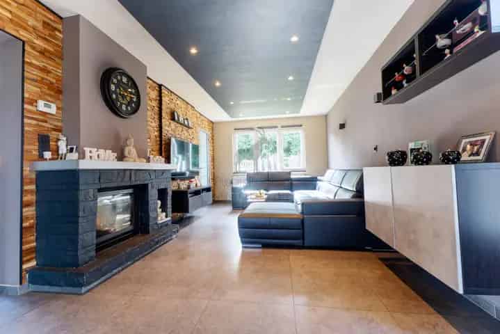 Villa te koop Bouffioulx met tuin en garage