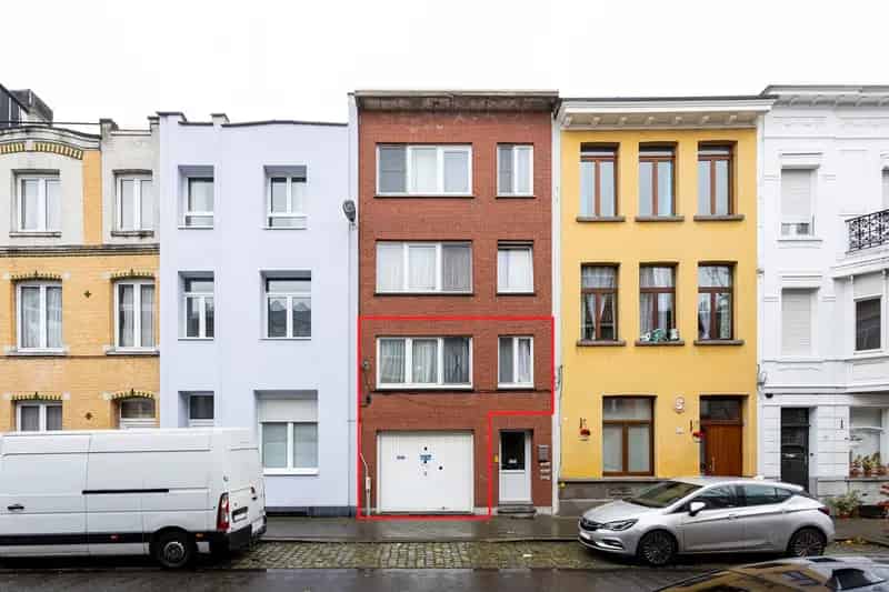 Appartement te koop Deurne 2 slaapkamers tuin garage